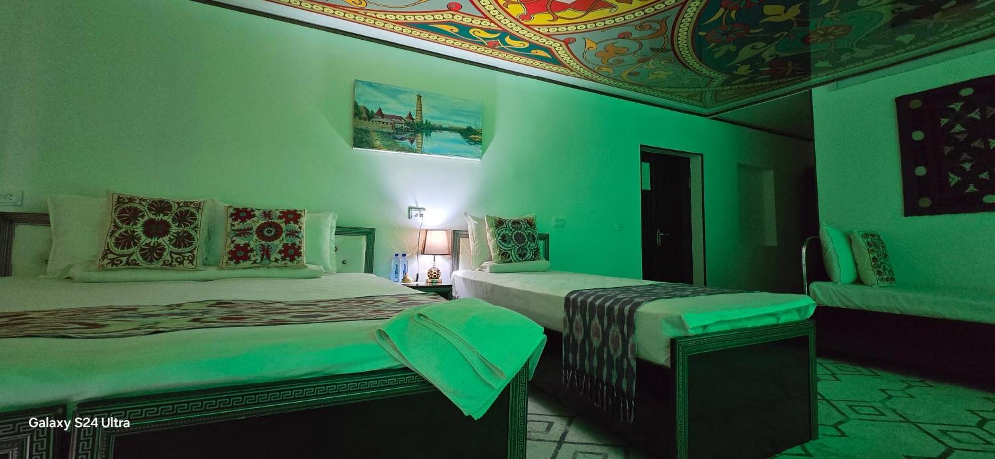 Khiva Tosh Darvoza & Trip Service Extérieur photo